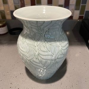 Beautiful porcelain leaf vase